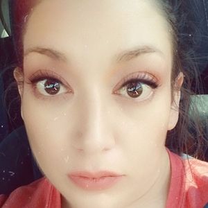 Meet your Posher, Jennifer oppstoppa